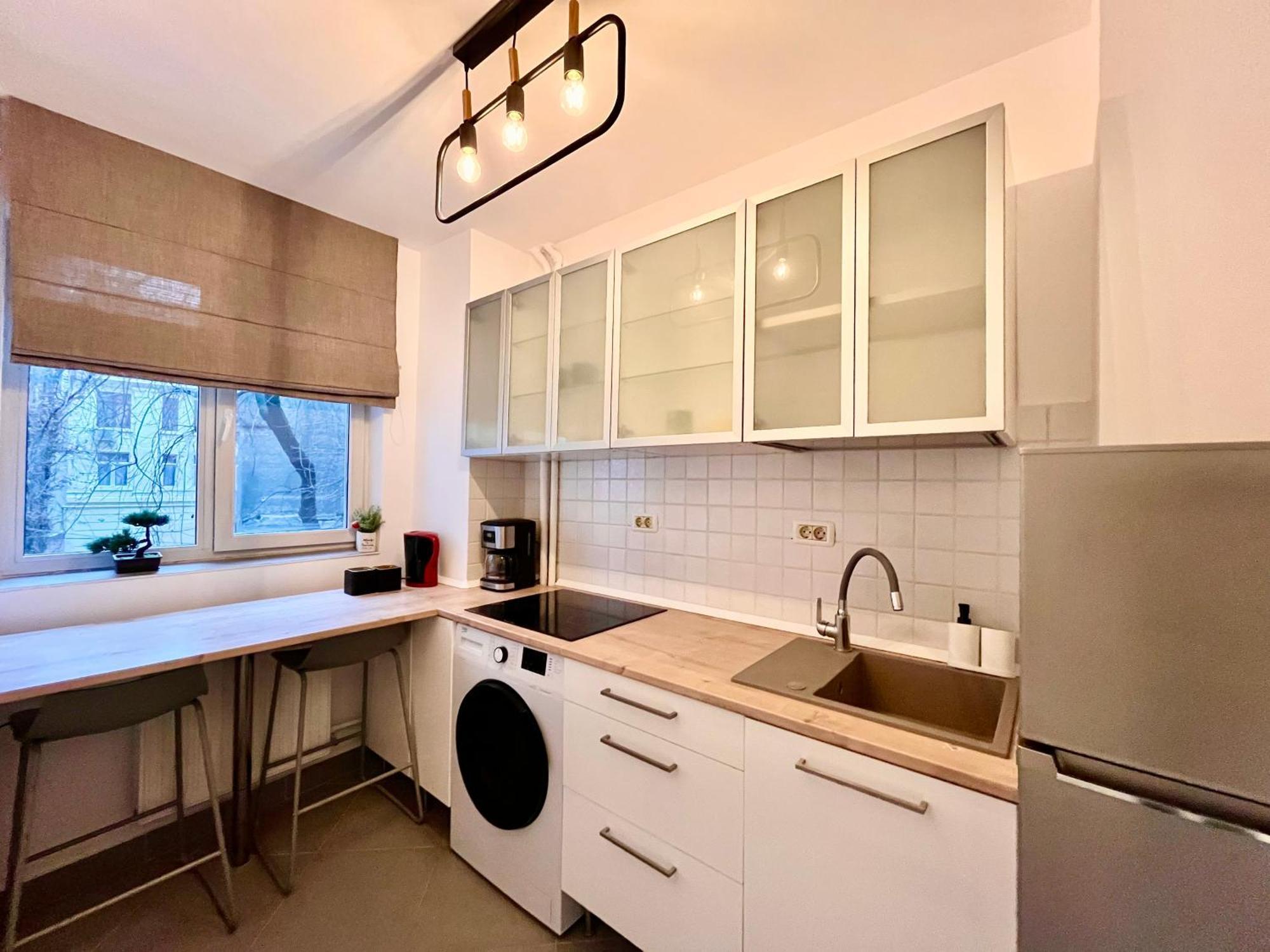 Cozy Apartment With Balcony Bucureşti Exterior foto